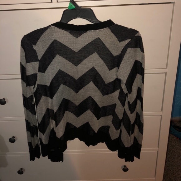 Black & grey cardigan - Picture 2 of 5